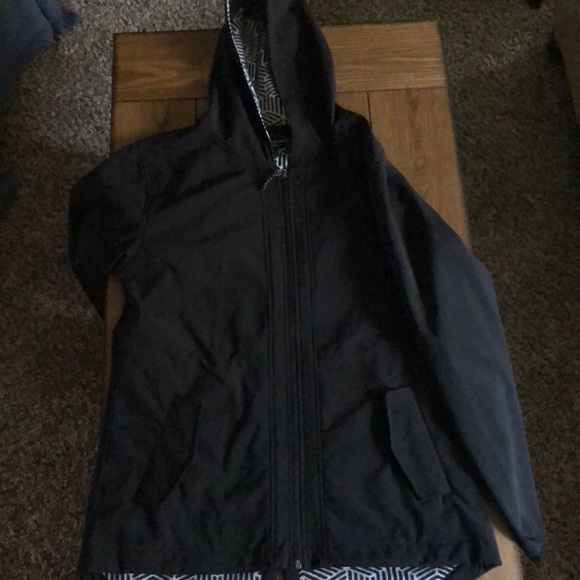 elements athleisure jacket